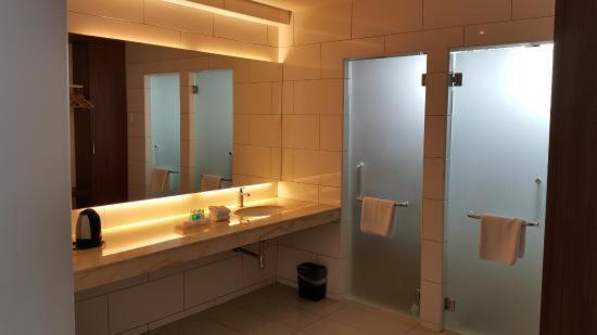 Mandurah Hotel Kuantan Kültér fotó